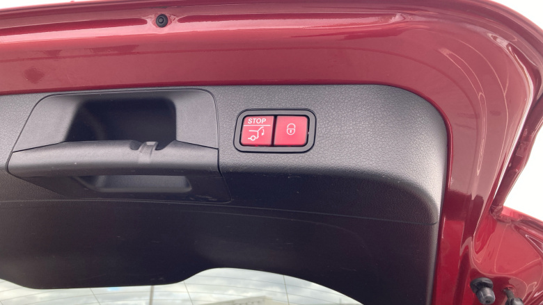 Mercedes-Benz GLB 200 AMG Line Premium 5dr 7G-Tronic Petrol Estate